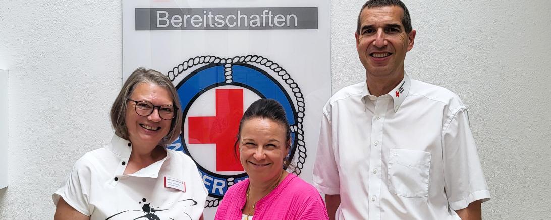 Astrid Schneider (Einrichtungsleitung), Cindy Drawert (Pflegedienstleitung) und Arthur Lettenbauer (Kreisgeschäftsführer).