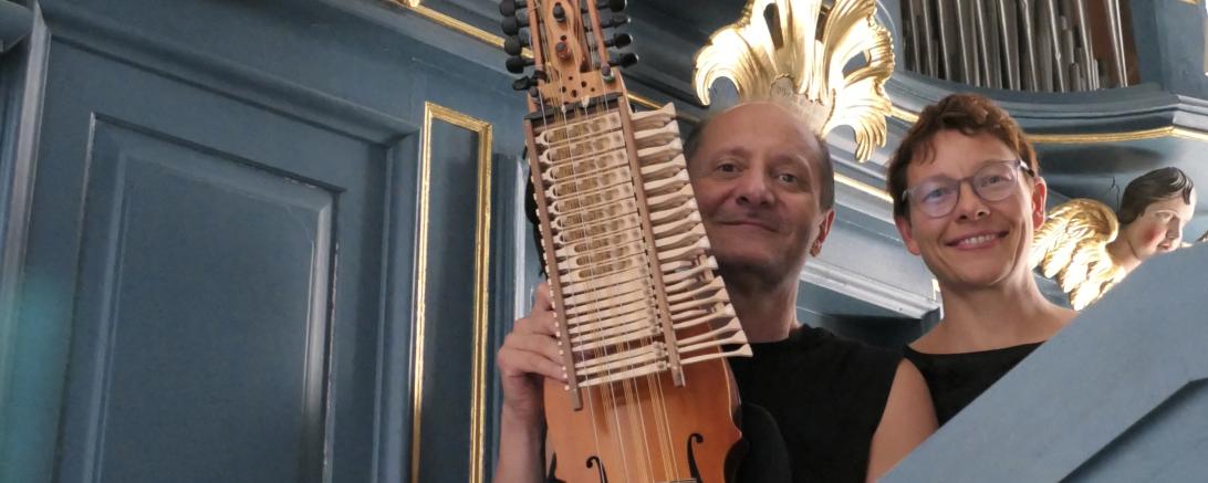 Hier sieht man das Duo Marco Ambrosini und Eva-Maria Rusche