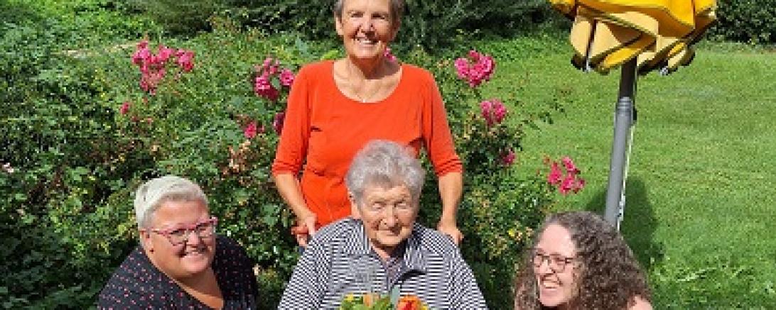 102. Geburtstag einer Seniorin