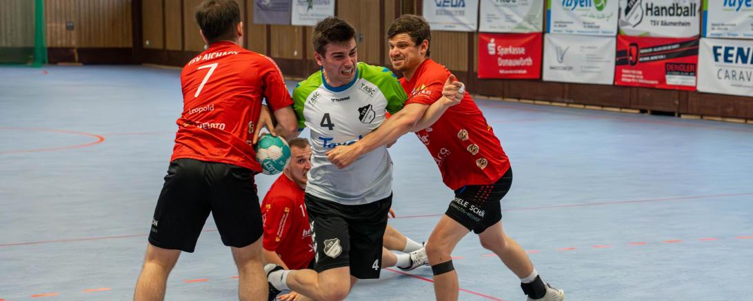 Die Handball des TSV Bäumenheim um Simon Lechner überzeugen beim Saisonauftakt.