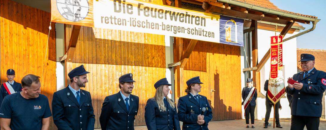 Die FW Auhausen bittet die Kameraden aus Hainsfarth um Patenschaft für ihre 150-Jahrfeier.