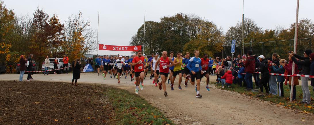 Der Start beim Hauptlauf der Jedermannserie.