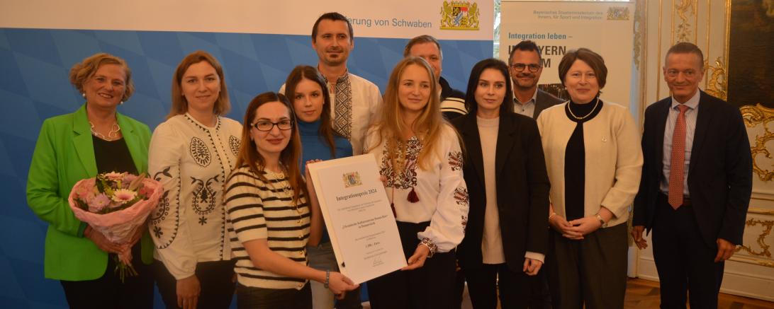 Die ehrenamtlichen Helfer des Ukrainischen Kulturzentrums werden mit dem Schwäbischen Integrationspreis ausgezeichnet.