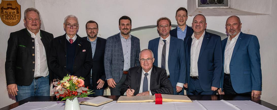 Eintrag ins Goldene Buch