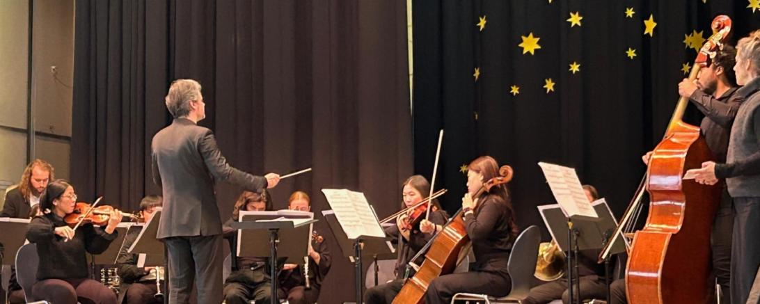 Neue Philharmonie Nussknacker