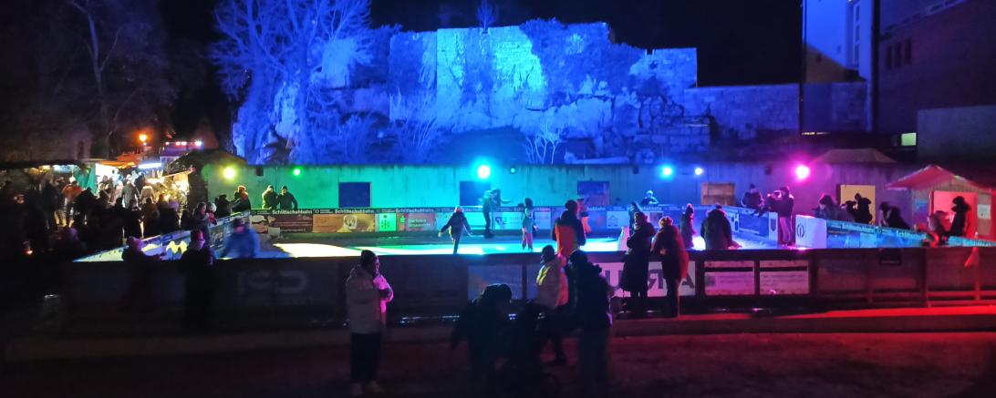 Schlittschuhbahn Freilichtbühne