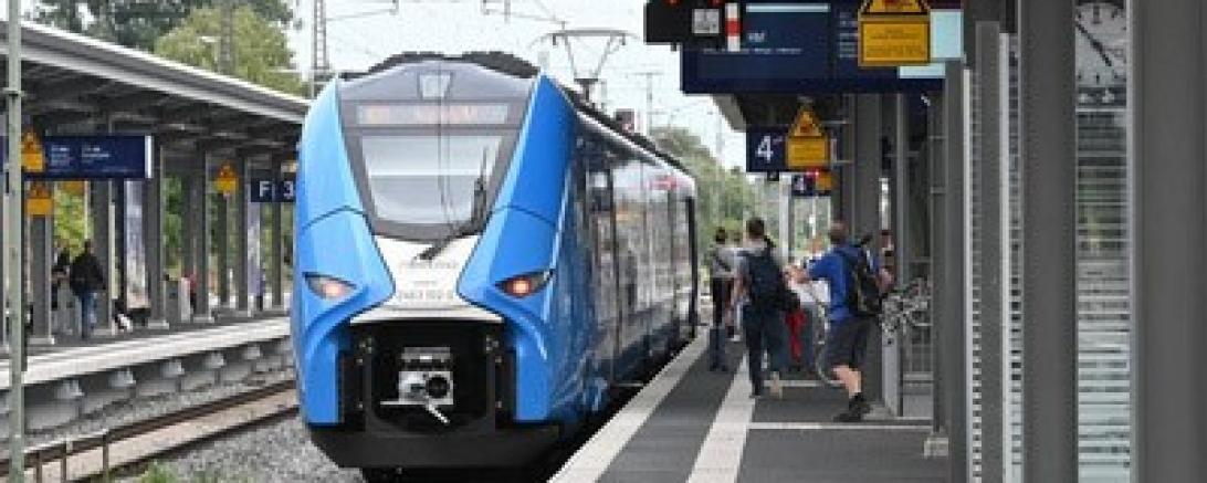 Ein Zug von Arverio Bayern in Donauwörth.