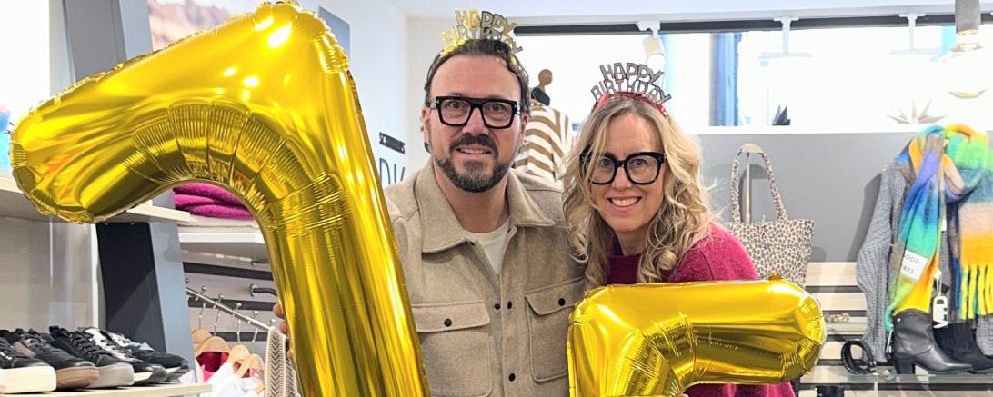 Im Jubiläumsjahr 2025 eröffnet das Schuhhaus Stark vom 20.Februar bis 1. März in der direkten Nachbarschaft Drehergasse 13 ein Pop-Up Outlet, also einen auf einen kurzen Zeitraum begrenzten Laden mit Damenschuhen und Mode. 