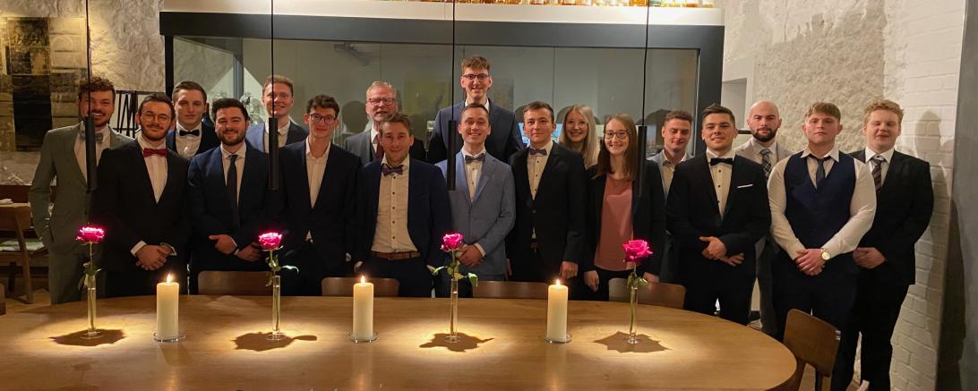 Die Schüler der Fritz-Hopf-Technikerschule im Praxisunterricht in einem Sternerestaurant.