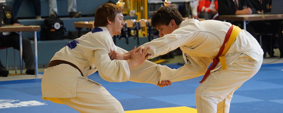 Die Fotos zeigen Maximilian Schumann im Kampf um Bronze.