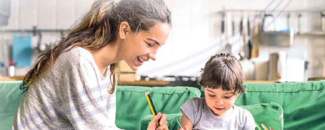 Der BRK–Kreisverband Nordschwaben bietet in Zusammenarbeit mit dem Landratsamt Donau-Ries am 11./18. Mai 2024 einen zweitägigen Babysitterkurs in Donauwörth an. Teilnehmen können Jugendliche ab 14 Jahren sowie interessierte Bürgerinnen und Bürger jeden Alters.