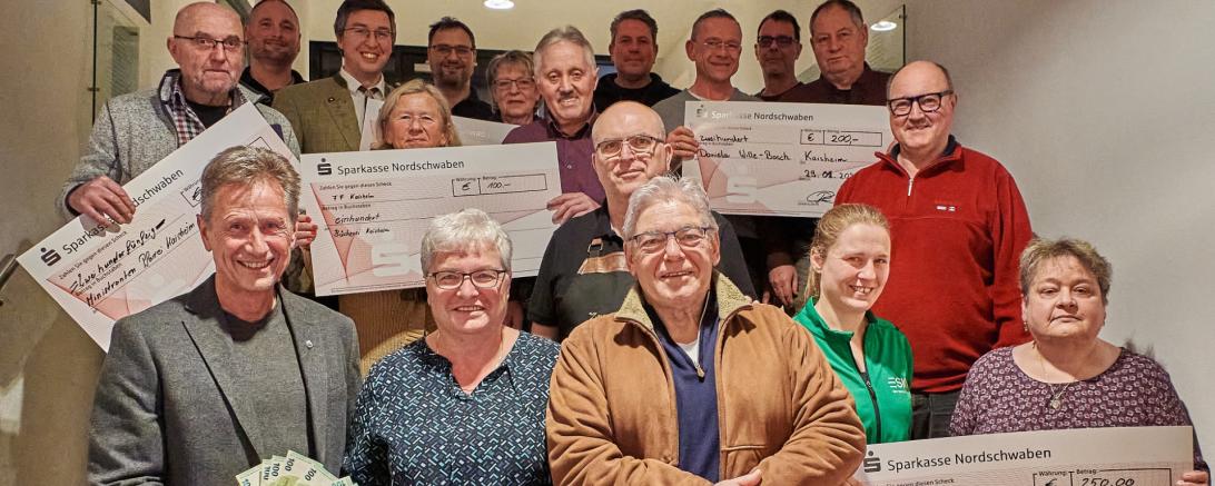 Das Bild zeigt die Spenden des Vereines