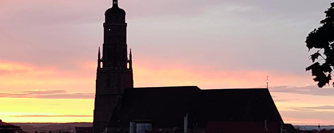 Daniel in Nördlingen bei Nacht