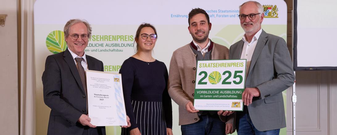 Preisverleihung an die Firma Finkel