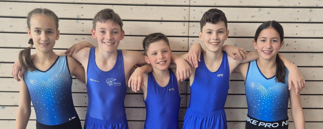 Schülerinnen und Schüler des Theodor-Heuss-Gymnasium beim Landesfinale im Geräteturnen