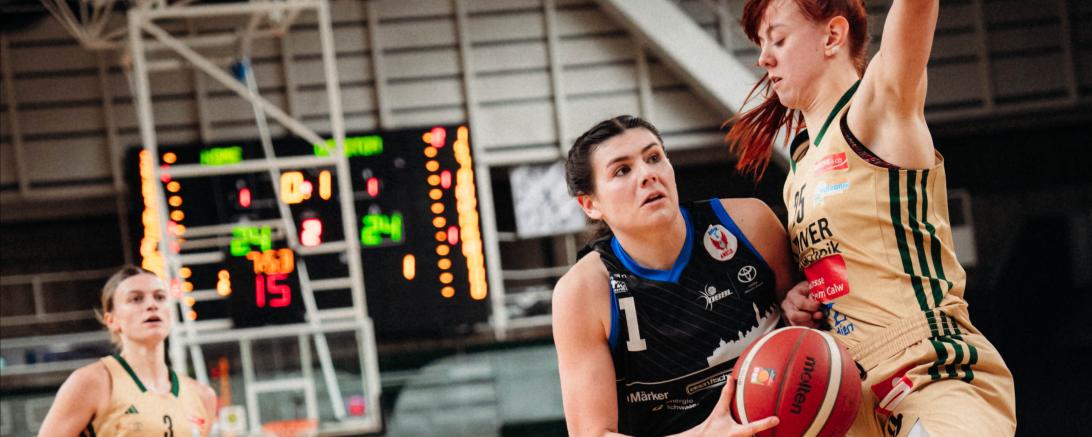 Die Angels blicken gespannt auf das bevorstehende Spiel.