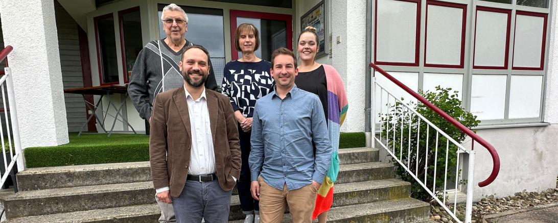 Daniel König (2.v.l.) wurde erneut als Vorsitzender der SPD Rain bestätigt.