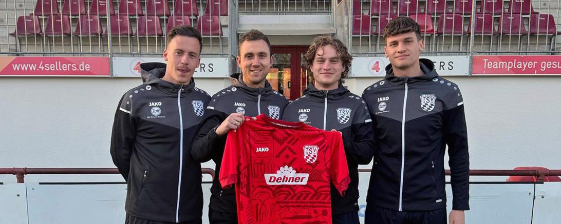 Auf dem Bild von links: Nils Nocke, Kapitän Jannik Schuster, Etienne Perfetto und Fabian Ott.