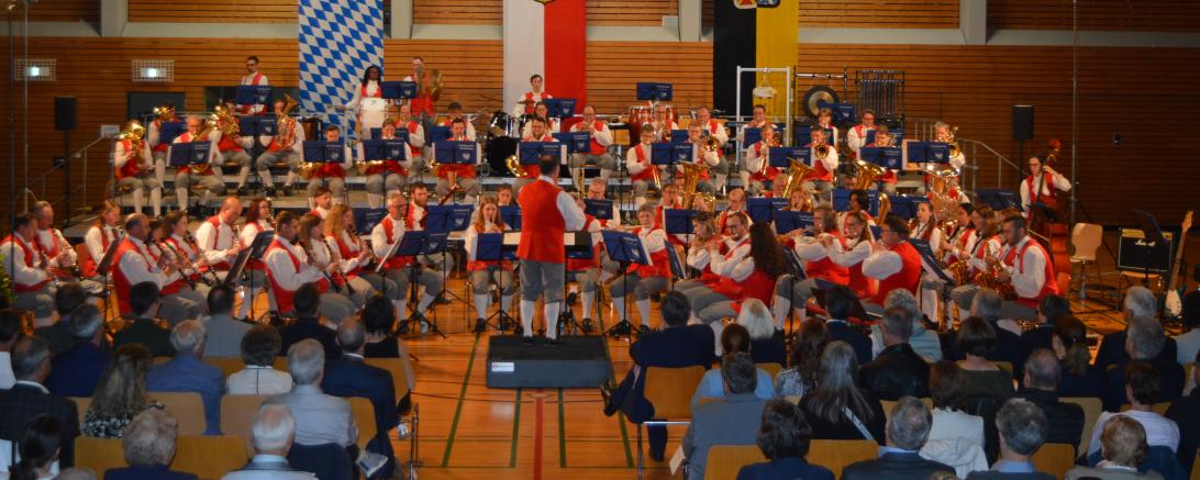 Die Stadtkapelle Nördlingen überzeugt mit facettenreichem Programm.