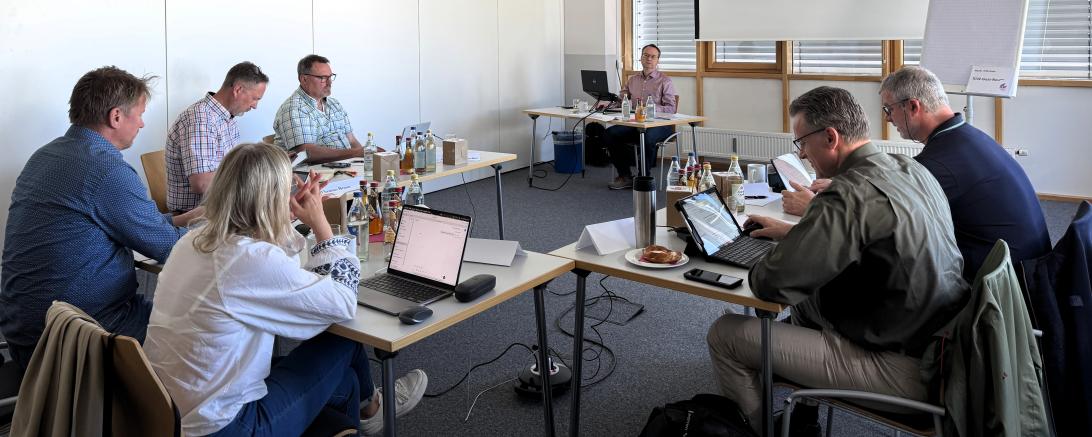 Im Seminar „KI-Tools für Fortgeschrittene“ am Technologie Centrum Westbayern erfuhren die Teilnehmenden von Bernd Pitz (Referent) wie man mit gezielten Prompts und cleveren Strategien mehr aus ChatGPT herausholt.