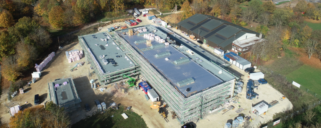 Luftbild neues Nördlinger Hallenbad