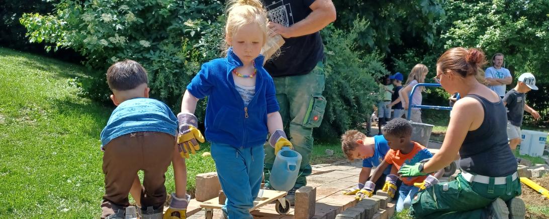 Weggestaltung Gartenweg