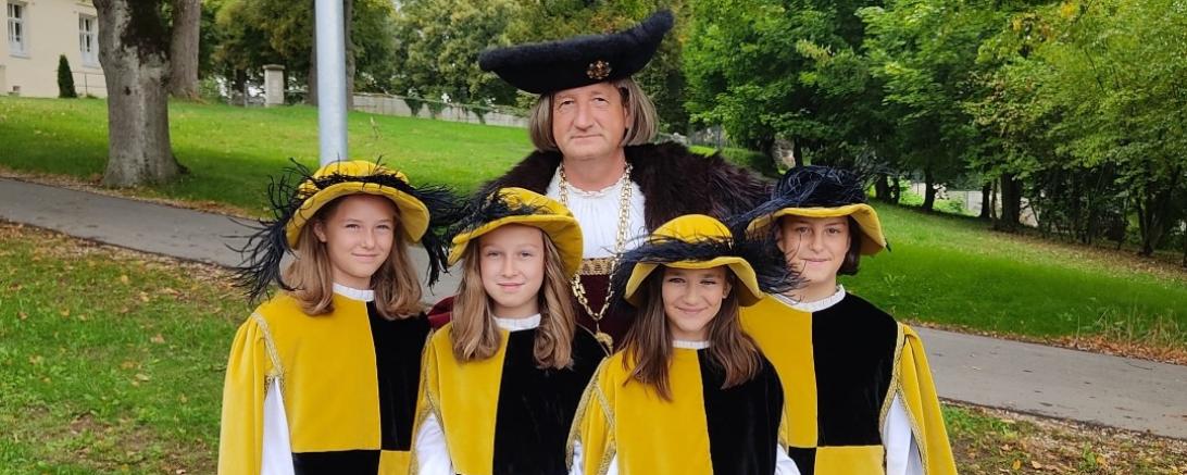 Pagen um Kaiser Maximilian