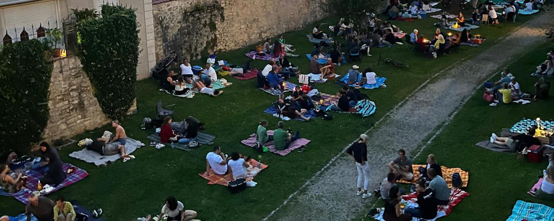Picknick im Stadtgraben