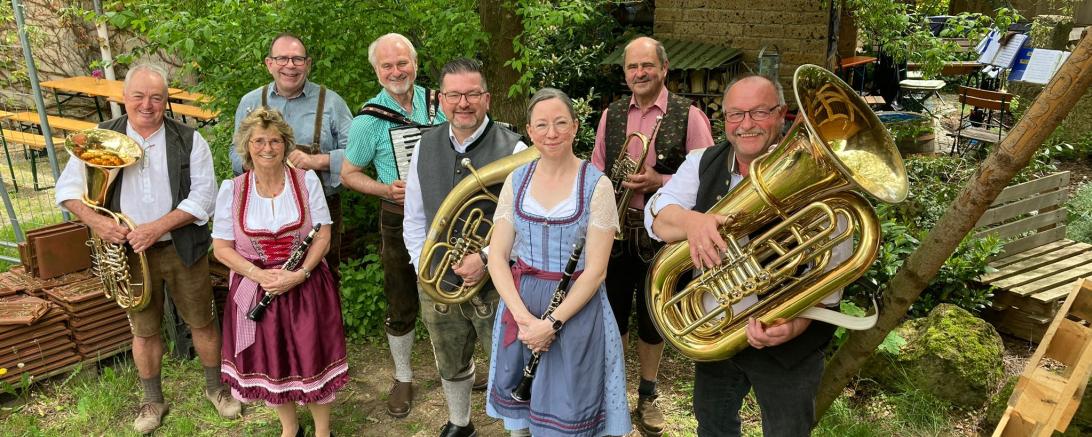 Die Wirtshausmusikanten spielen am Freitag, 8. August 2025, zum Abschluss der Veranstaltungsreihe „Musik am Marktplatz“ auf dem Marktplatz in Nördlingen.