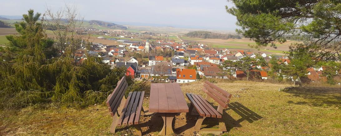 Blick vom Kalvarienberg ins Ries.