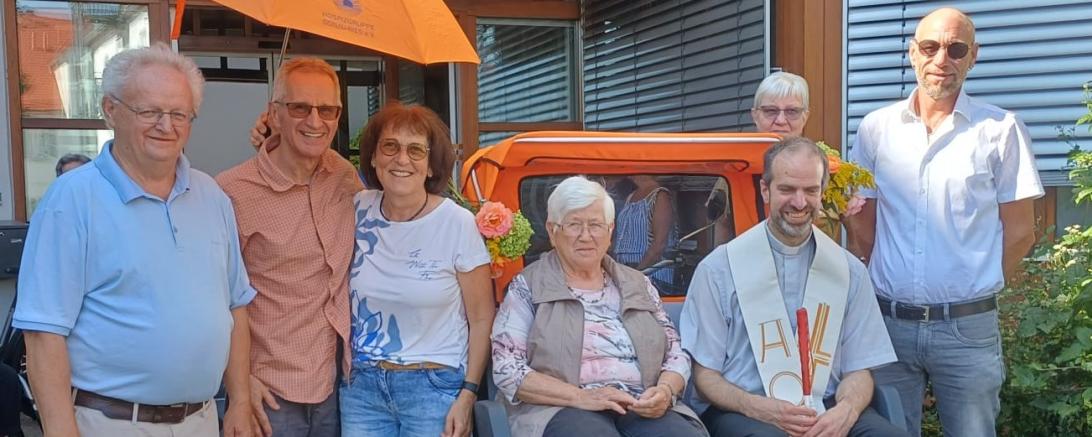 Auf dem Bild zu sehen sind (von links nach rechts, 1. Reihe): Hans Roßkopf, Karl-Heinz Vogel, Imelda Vogel´, Margret Vogel, Pfarrvikar Reiner Herteis, Rainer Kaufmann; hinten: Margit Kaufmann