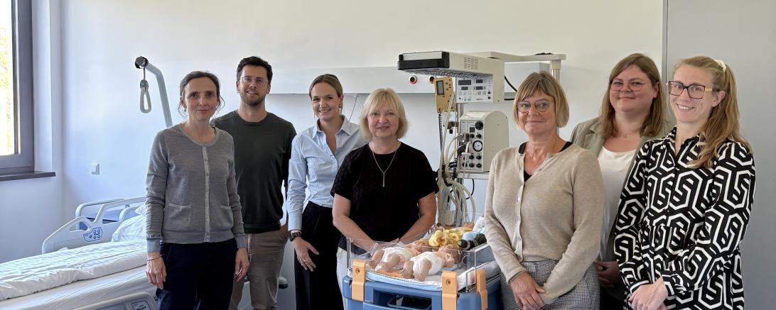 V.l.n.r.: Carmen Zieher (Schulleitung Pflegefachschule), Michael Harsch (stell. Schulleitung Pflegefachschule) , Daniela Dotzauer (Lehrkraft WS Nördlingen), Manuela Stahl (Schulleitung WS Nördlingen), Gabriele Braun (WS Donauwörth), Carina Inzinger (Lehrkraft WS Donauwörth), Sabrina Lang (Lehrkraft WS Nördlingen)