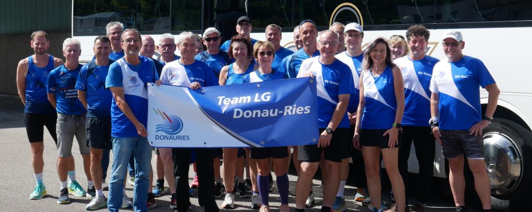 Gruppenfoto der Teilnehmer*innen.
