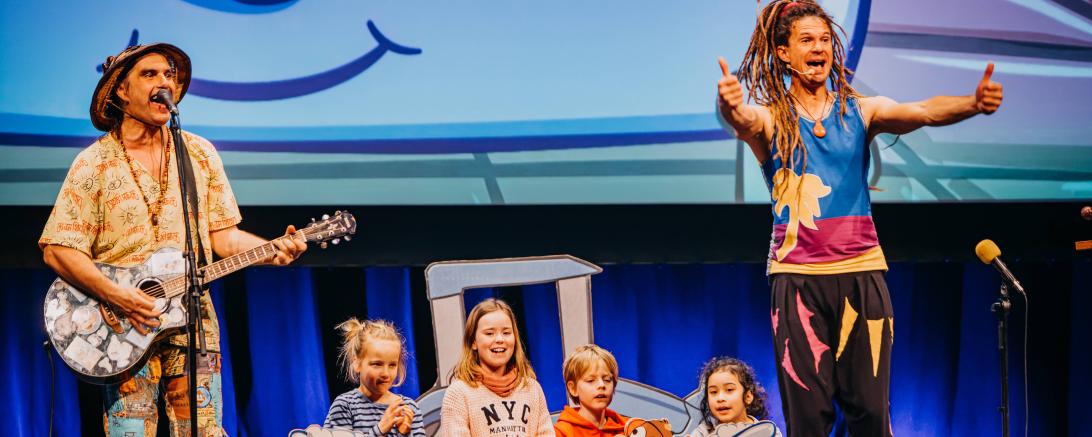 "Rodscha aus Kambodscha und Tom Palme: Happy Jungle Show"