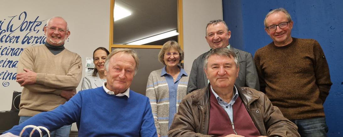 Der Vorstand des Fördervereines der Ludwig-Auer-Mittelschule tagt. Es fehlen Bärbel Stahl und Stefan Görlich.