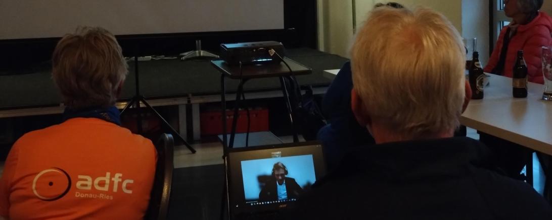 Der Jurist des ADFC war per Videokonferenz aus Berlin zugeschaltet
