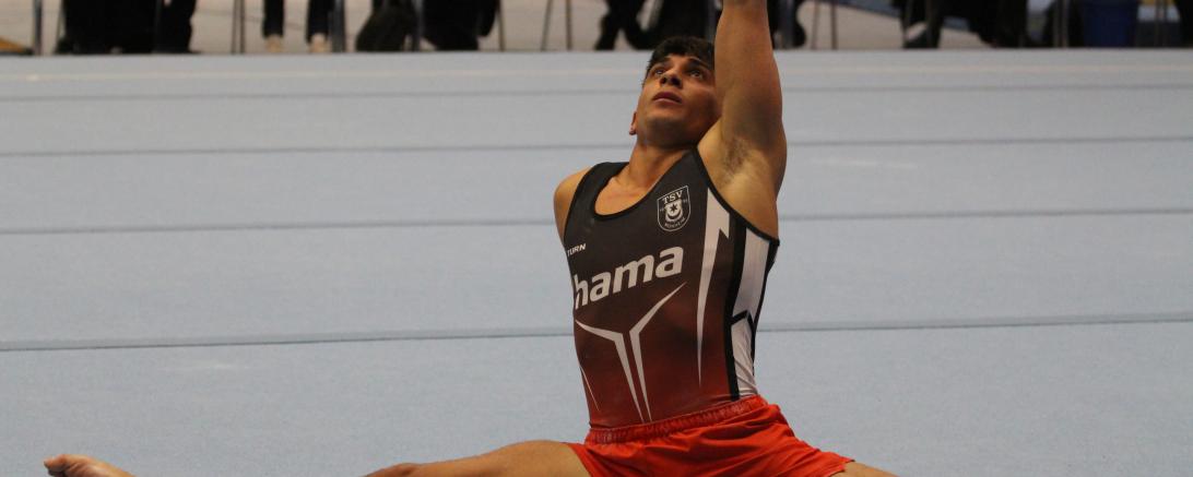 Steven Matteo am Boden.