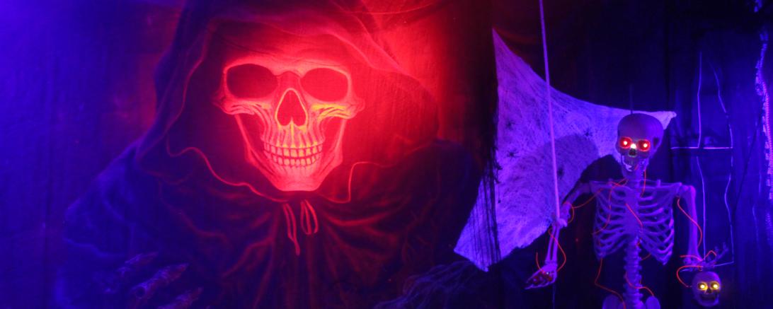 Zu Halloween entsteht in Amerdingen eine eigene Geisterbahn.