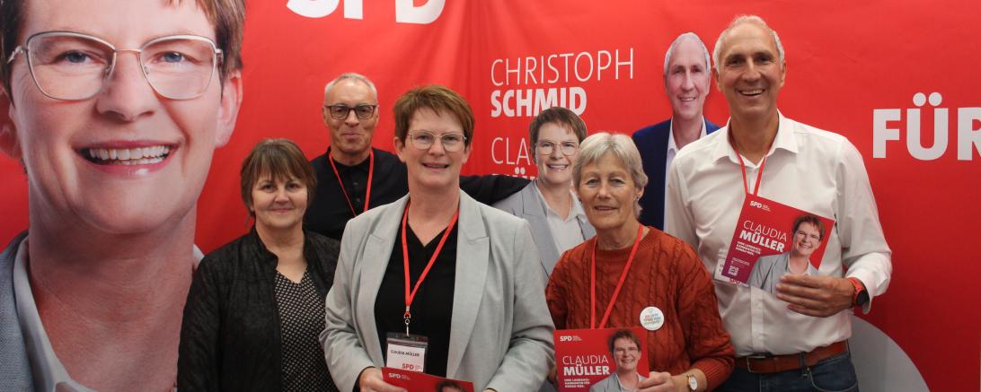 Claudia Müller (3.v.l.) tritt als Kandidatin für die SPD an.