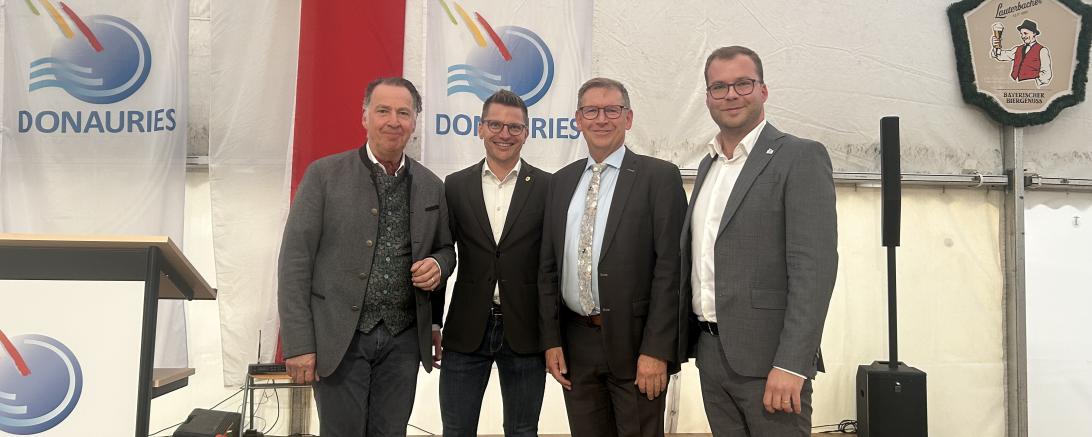 Eröffnung der 20. DONAURIES-Ausstellung mit Entertainer Johannes Warth, OB David Wittner, Landrat Stefan Rößle und Klemens Heininger (Leiter Stabstelle Kreisentwicklung und Nachhaltigkeit) 