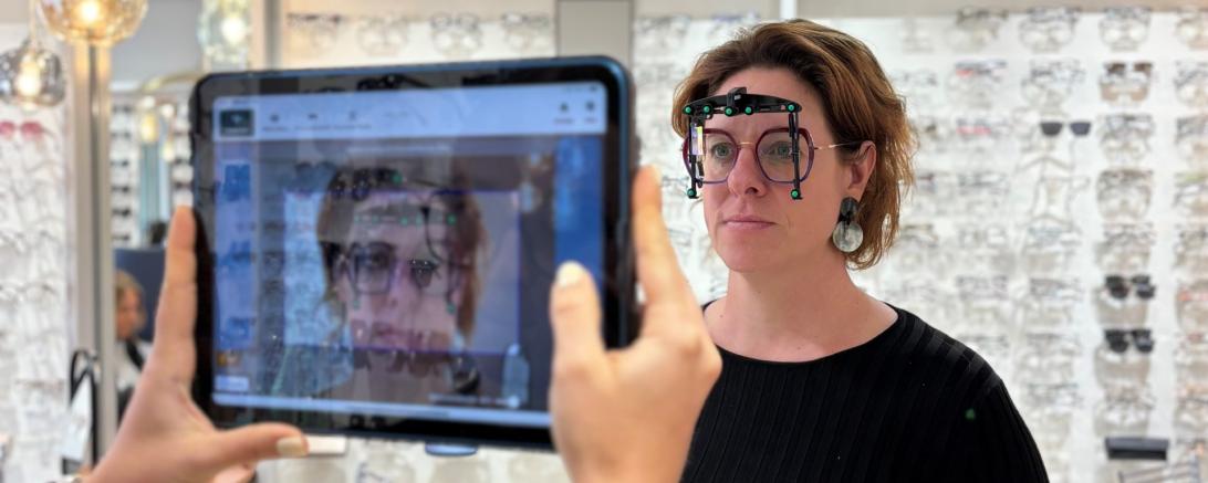 Passgenaue Gleitsichtbrillen bei Optik Augenblick.