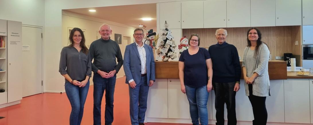 Michaela Kaag (Mehrgenerationenhaus), Jörg Fischer (Quartiersmanager), Landrat Stefan Rößle, Milena Ernst, Georg Sappler, Christine Brönner (Re-box).