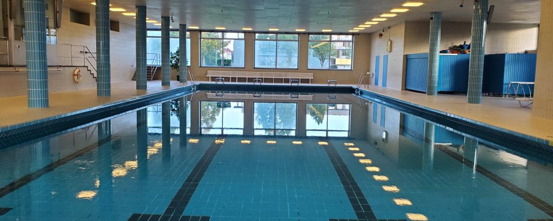 städtische Hallenbad