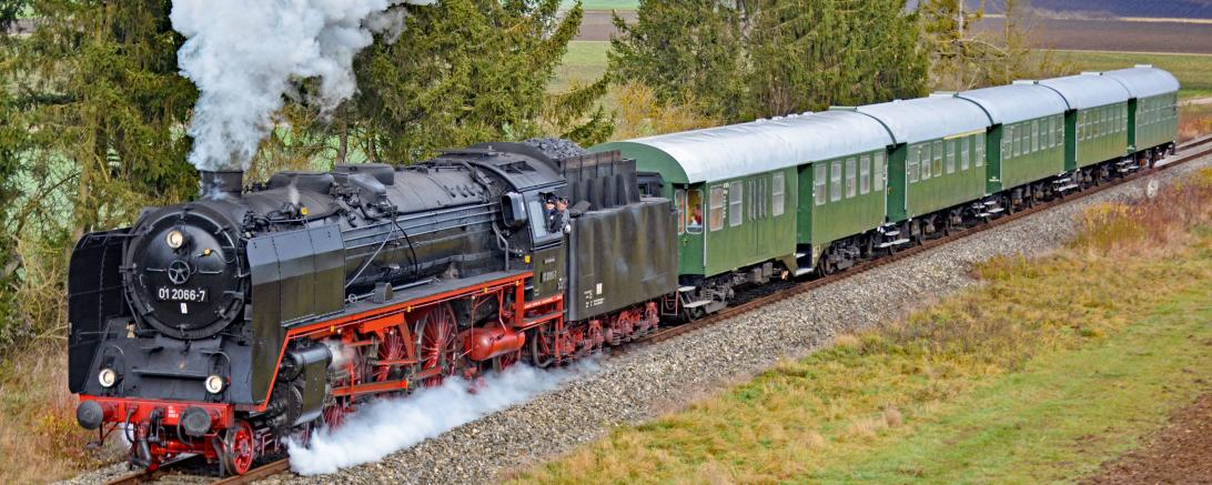 Nikolaus-Dampfzüge