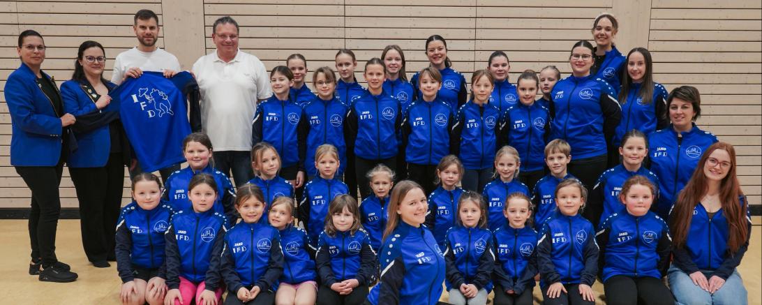 IFD Spendenübergabe