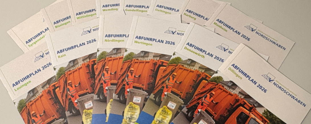 Die neuen Abfuhrpläne für das Jahr 2026 werden verteilt.