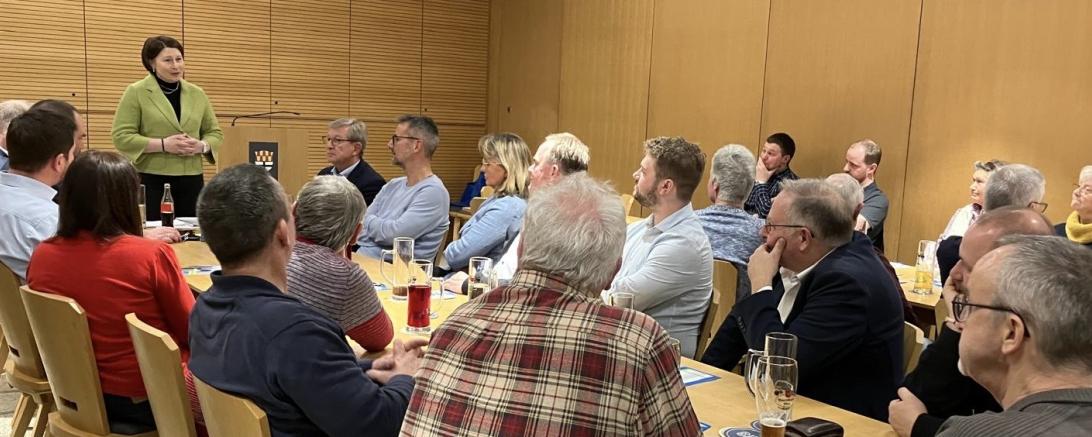 Claudia Marb Wahlversammlung