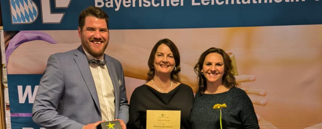 Das Trainerteam der TSV Leichtathletik (v.l.n.r.): Simon Handl, Dagmar Spannbauer, Simone Hampp. Auf dem Bild fehlt Katharina Rupp (Studium an der University of Findlay).