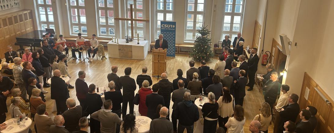 Innenminister Joachim Herrmann spricht beim Neujahrsempfang der CSU Nördlingen im Evangelischen Gemeindehaus. 