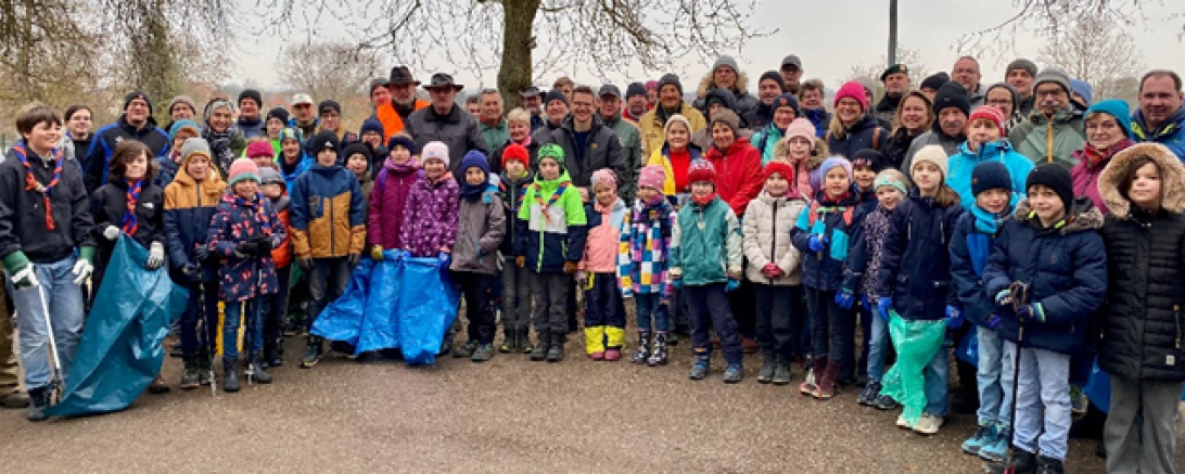 Die Teilnehmer der Putzaktion 2025, am Treffpunkt Marienhöhe.